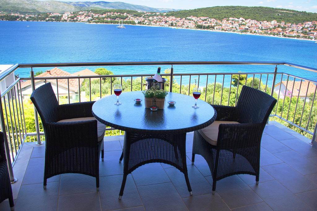 Apartments Kelić Trogir Ruang foto