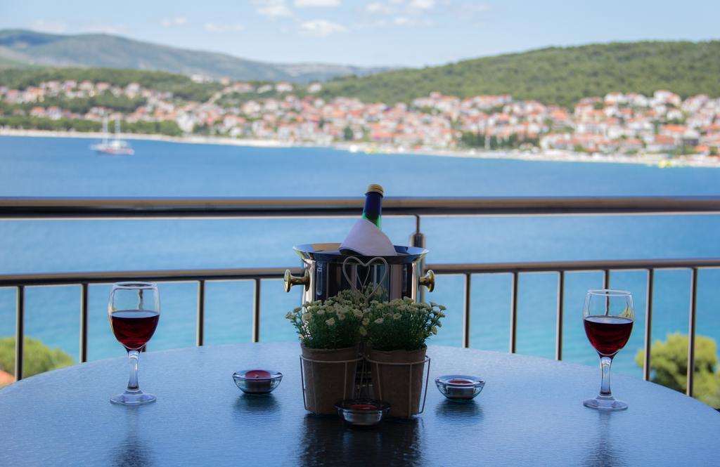Apartments Kelić Trogir Ruang foto