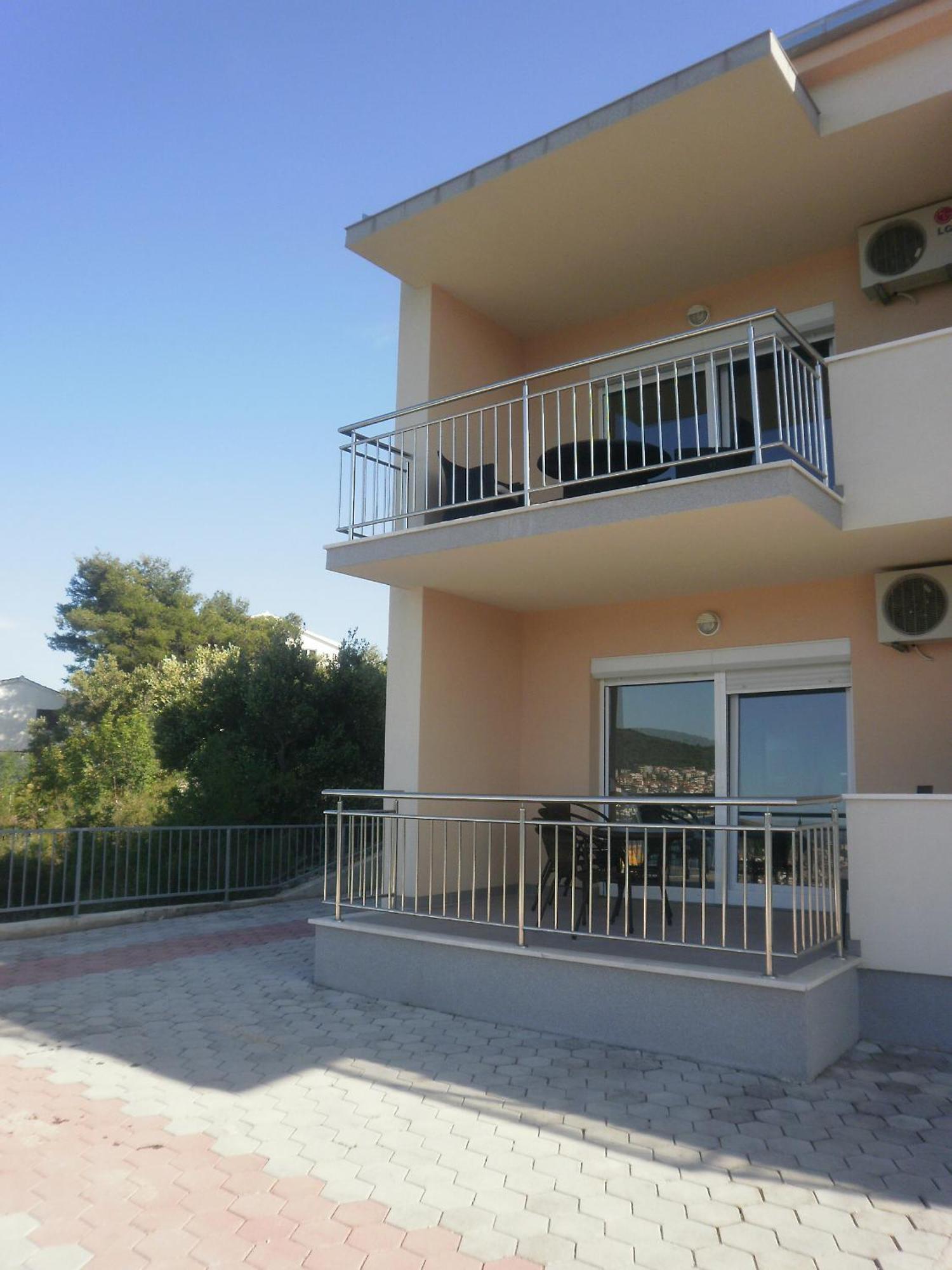 Apartments Kelić Trogir Bagian luar foto