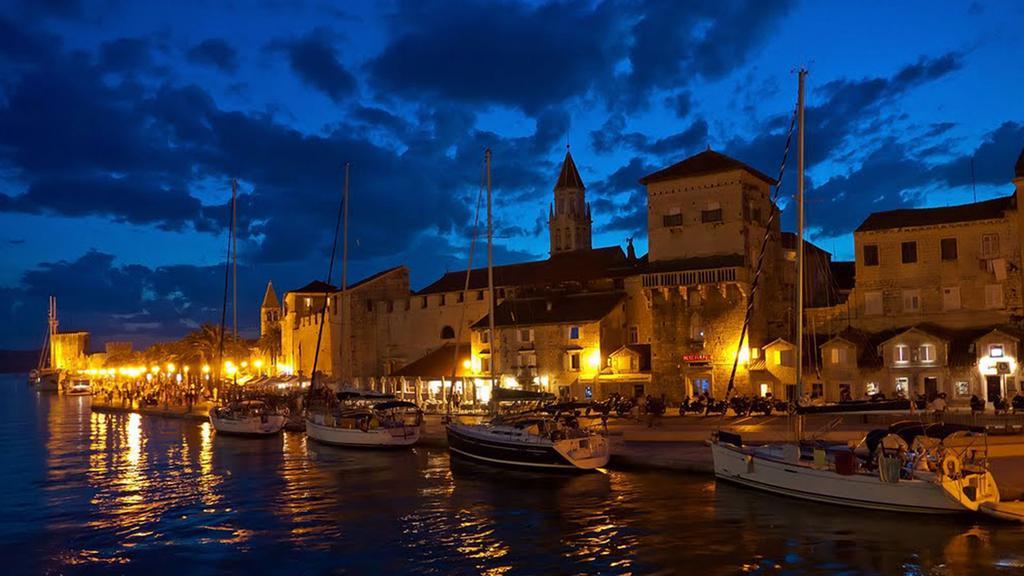 Apartments Kelić Trogir Bagian luar foto